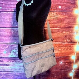 Kipling Alvar Cross-Body Bag. Brown/Taupe